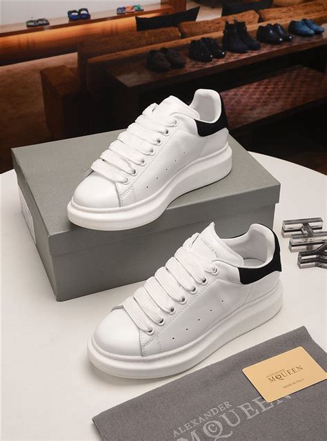 alexander mcqueen replica italia|alexander mcqueen sneaker.